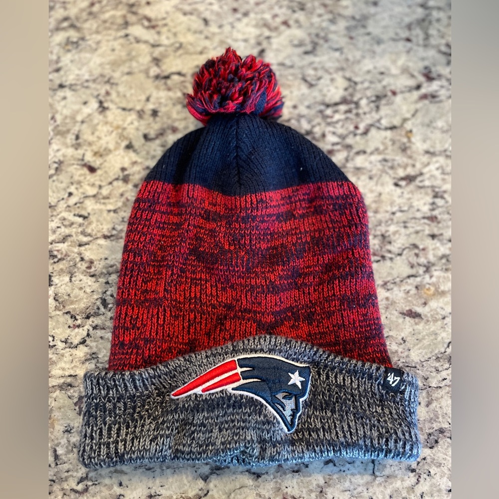 3 hats (2 patriots and 1 andover)